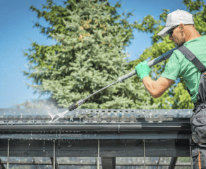 Services de débouchage % Débouchage gouttières