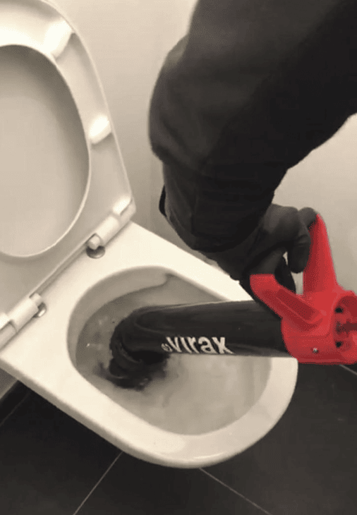 Comment déboucher un WC ? % Comment déboucher un WC par une pompe